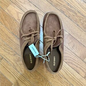 Old Navy Womens Brown Suede Moccasins